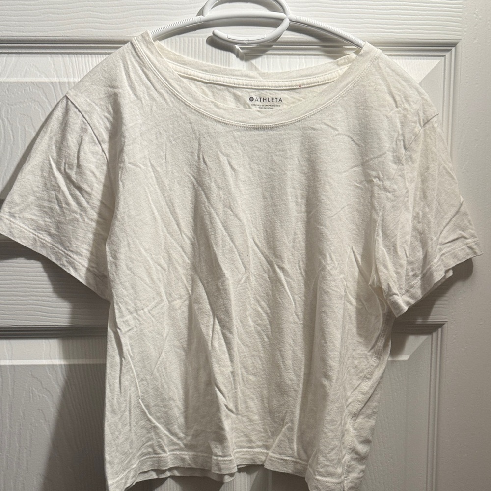 Athleta Cream Short Sleeve Crop Top